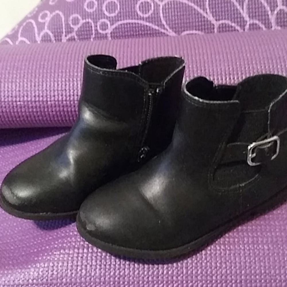 BLACK BOOTS - Picture 3 of 8